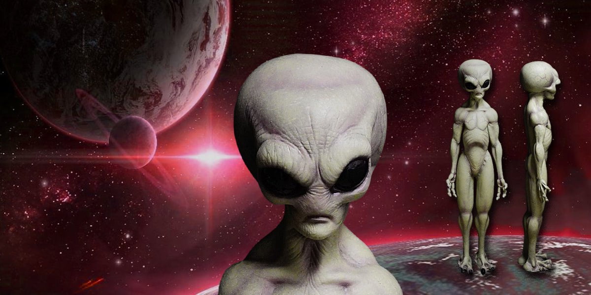 Alien Statue Prop