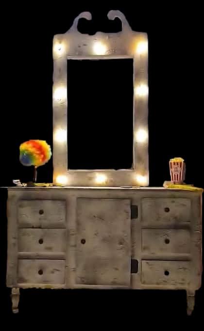 Insanity Vanity Halloween Animatronic