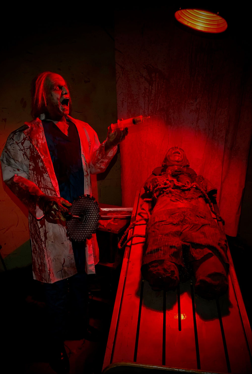 "Psycho Surgeon" Halloween Animatronic