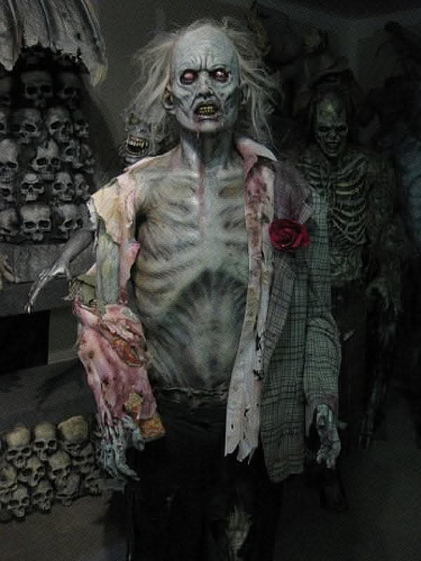 "Living Dead Zombie" Professional Halloween Prop