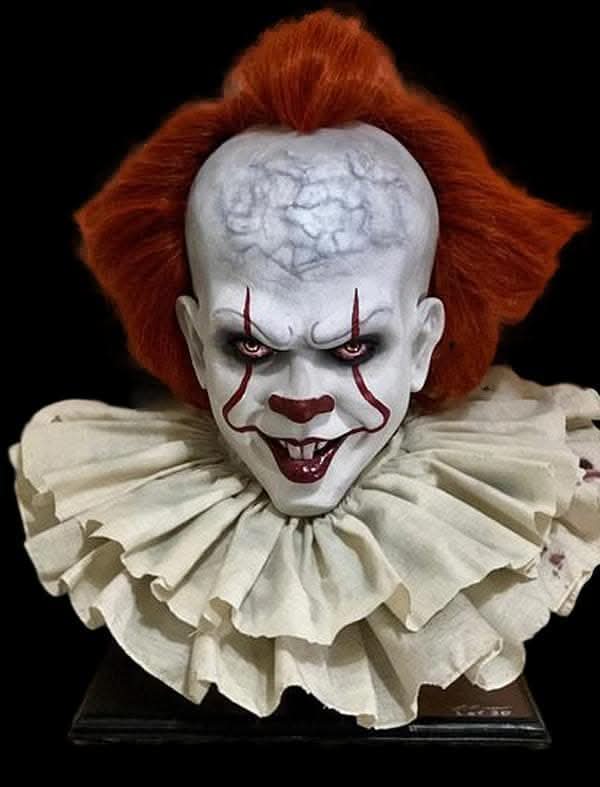 "Pennywise IT" Collector's Bust Halloween Decoration - Limited Run of 30 Units
