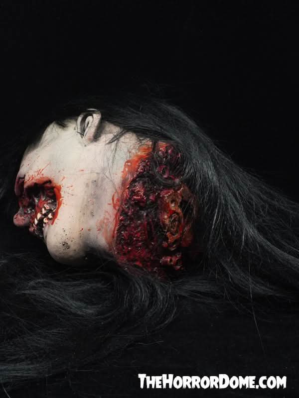 "Regan Severed Head" HD Studios Ulta Realistic Halloween Prop