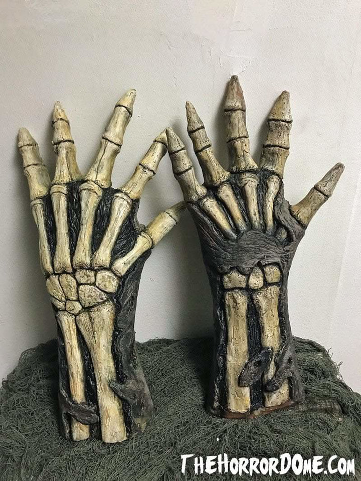 "Tomb Raider Skeleton" HD Studios Pro Halloween Costume