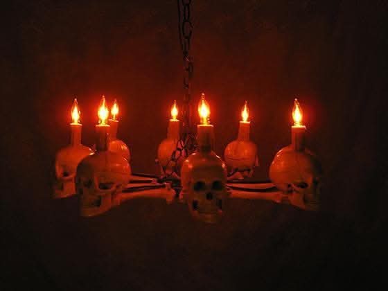"Wagon Wheel Skull Chandelier" Haunted House Lighting